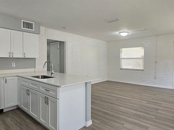 2nd image of 3417 Grove Street Cir