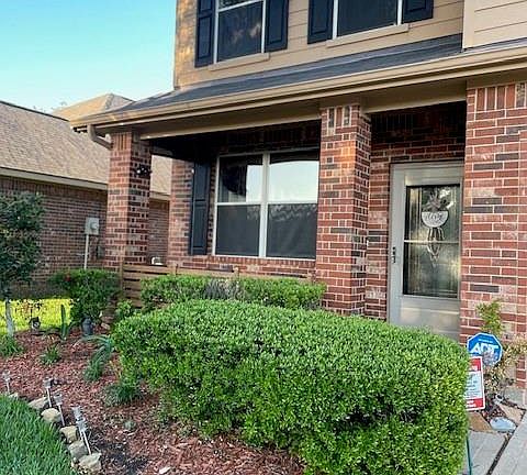 3rd image of 4611 Monarch Blue Ln