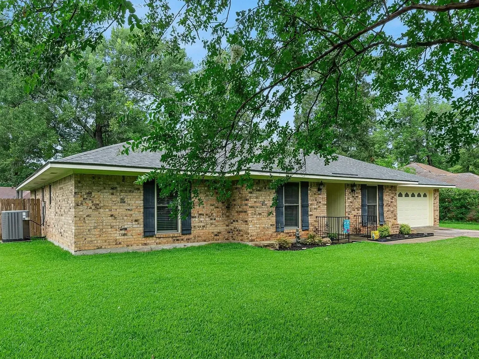 3 bed, 1773 sqft, $2,050 — Photo 4