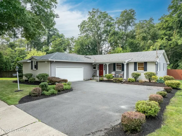 383 Joseph Dr, Kingston, PA 18704