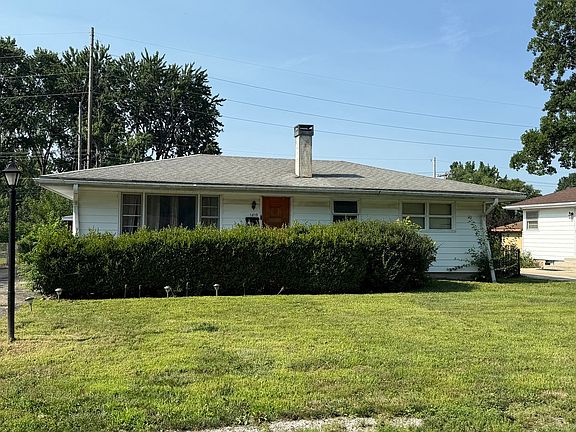 2nd image of 1819 Pickett St