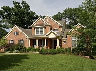 444 Fourwynd Dr, Saint Louis, MO 63141