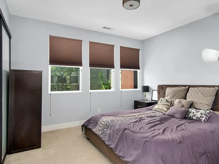 7921 Modern Oasis Dr — Photo 13