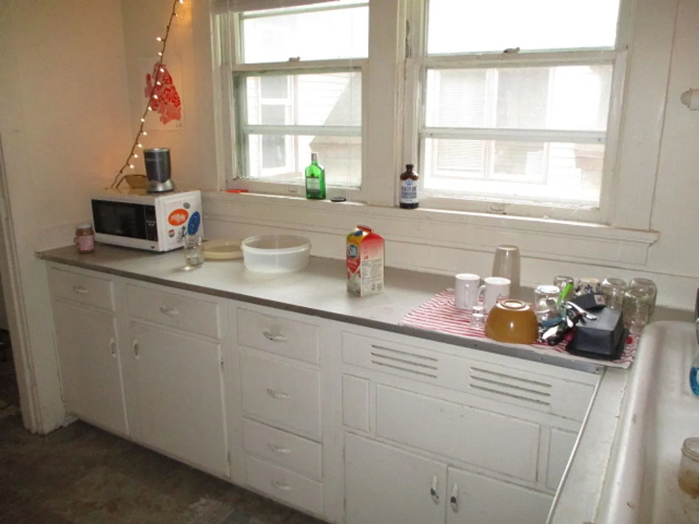 137 W. Gilman Street — Photo 2