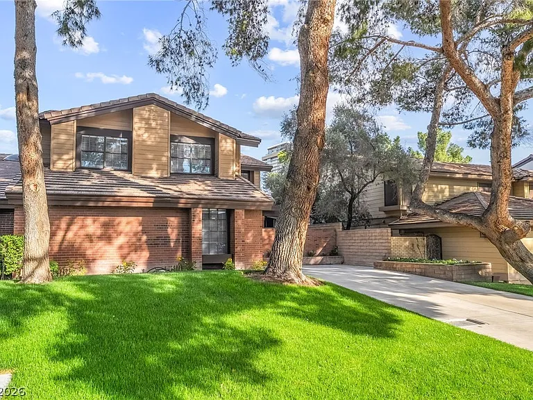 968 Pinehurst Dr — Photo 11