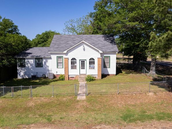 Linden TX Real Estate - Linden TX Homes For Sale | Zillow