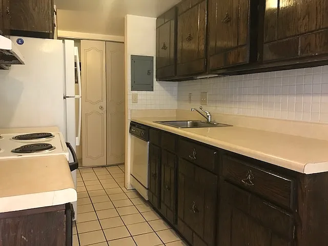 805 29th St #311 — Photo 3