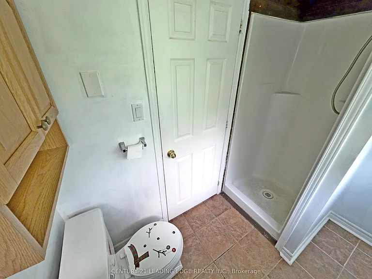 235 Bayview Ave #B — Photo 9