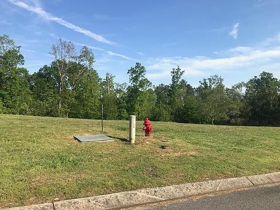 3rd image of 2 Greenbriar Trl NE