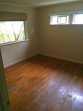 3rd image of 14038 20th Ave NE