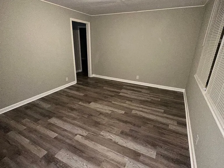 725 Kent Dr — Photo 14