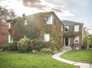 5 Warwick Ave #2, Toronto, ON M6C 1T5