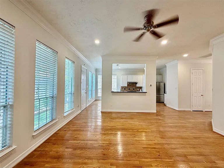 2806 Briarhurst Park — Photo 6