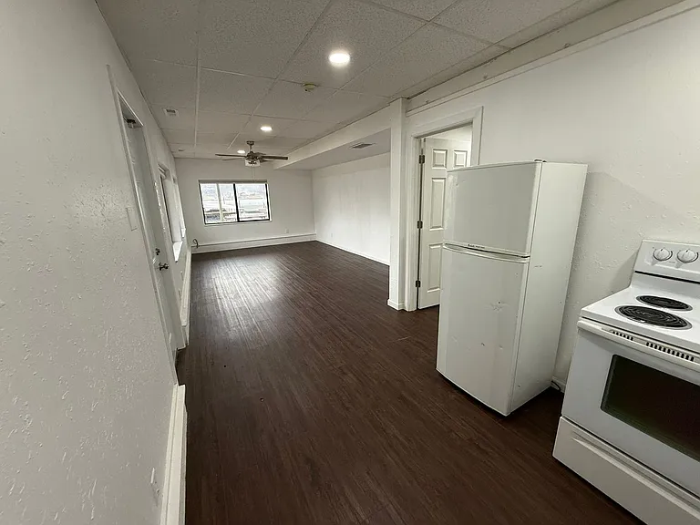 732 Bonaire Rd #3 — Photo 11