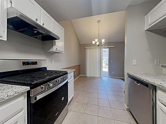 5th image of 12314 Flaxen Dr