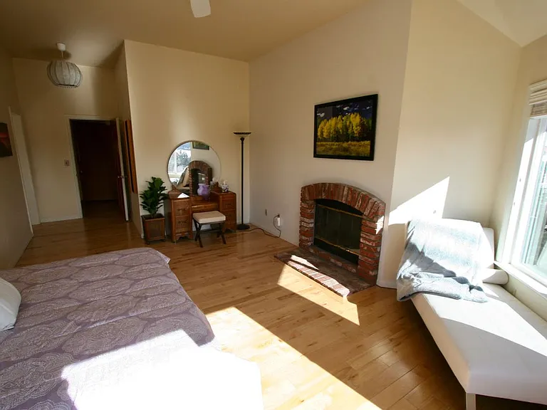 1273 Yosemite Dr — Photo 7