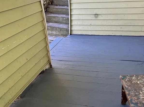 51 Newport St, Glen Lyon, PA 18617