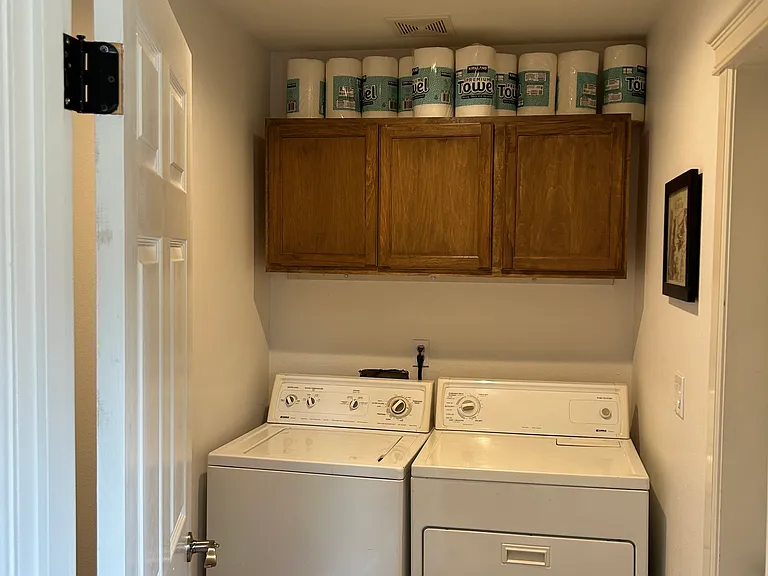 21365 Oakview Dr — Photo 32