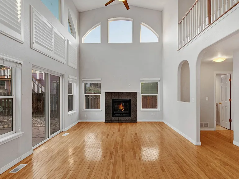 450 Millstream Ter — Photo 8