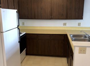 910 N York Dr APT 6, Essexville, MI 48732