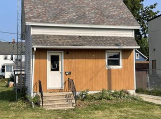 1012 Lincoln St, Beaver Dam, WI 53916