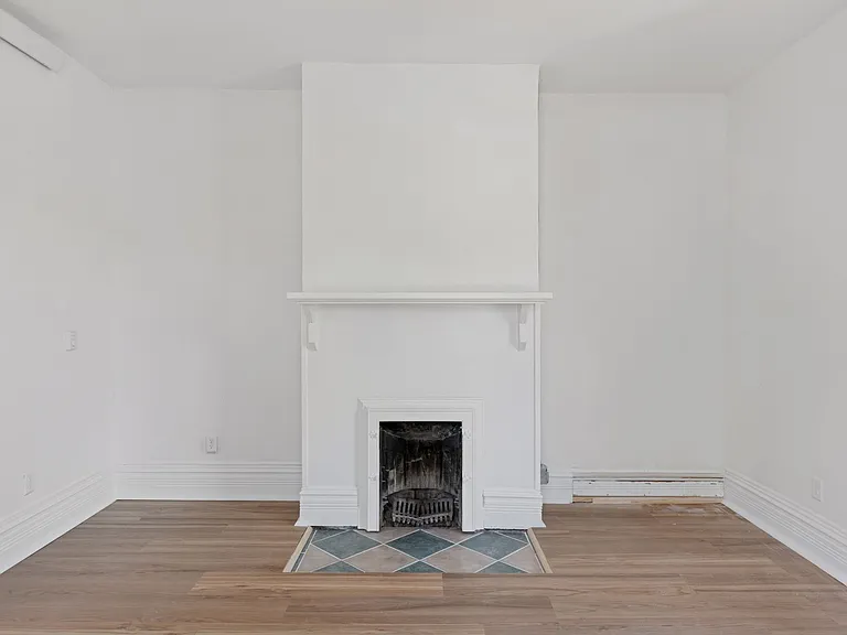 151 Ruxton Ave #B — Photo 11