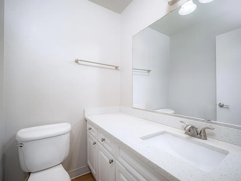 Breakwater 2 Bed Breakwater 2 Bed