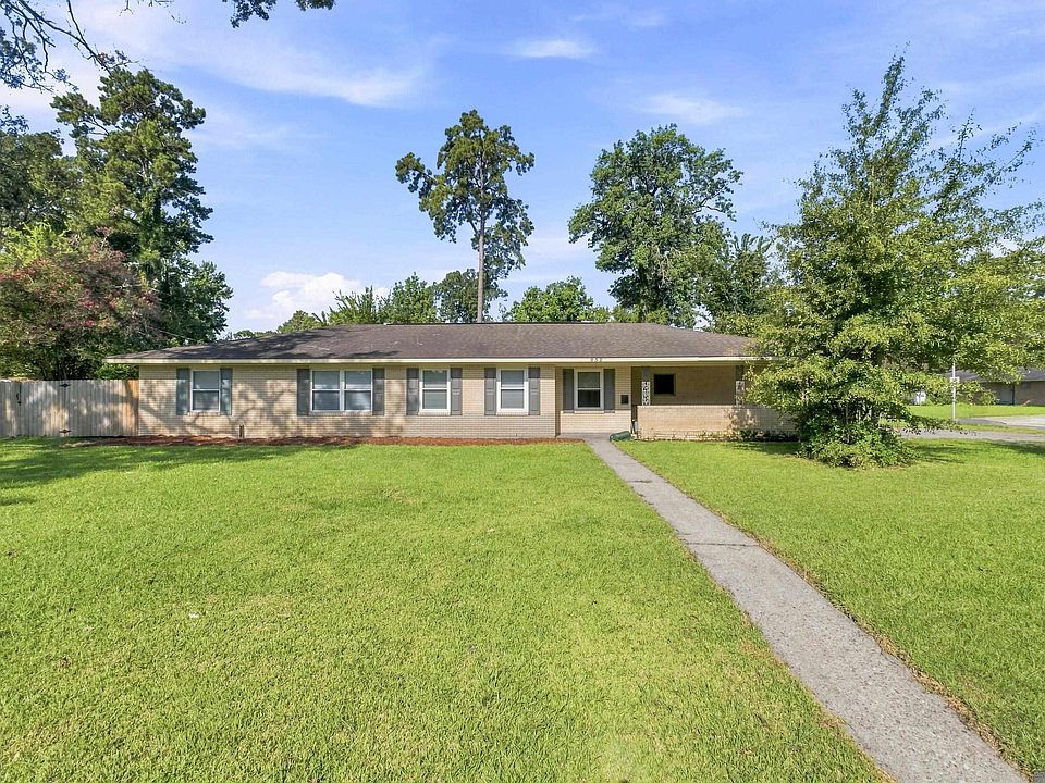 1st image of 932 Marilyn Dr