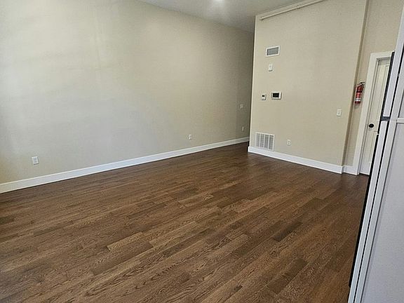 Apartment open floor plan