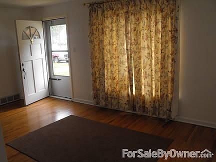 2nd image of 3040 15th St NW