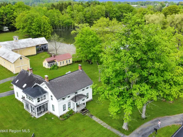 4028-4082 County Route 26, Greenville, NY 12083