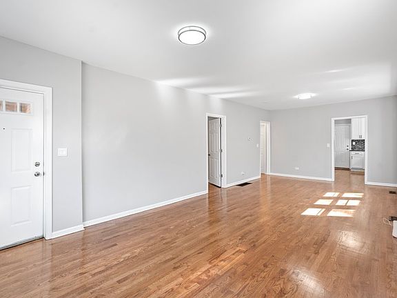 2nd image of 2035 S 12th Ave