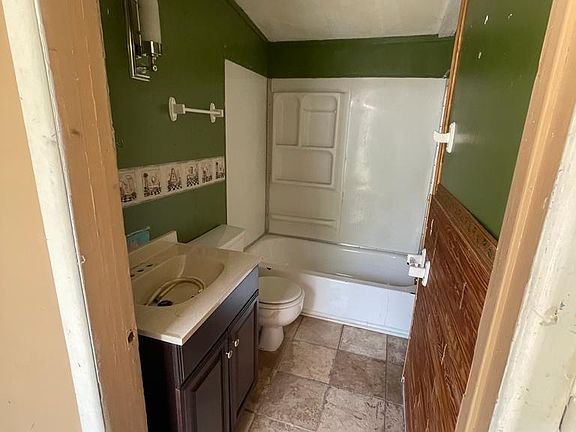 2nd image of 100 Nancy Ave #41