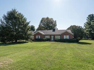 3273 Huntertown Rd, Versailles, KY 40383