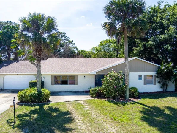 2002 SW Hobby Court, Port St Lucie, FL 34953