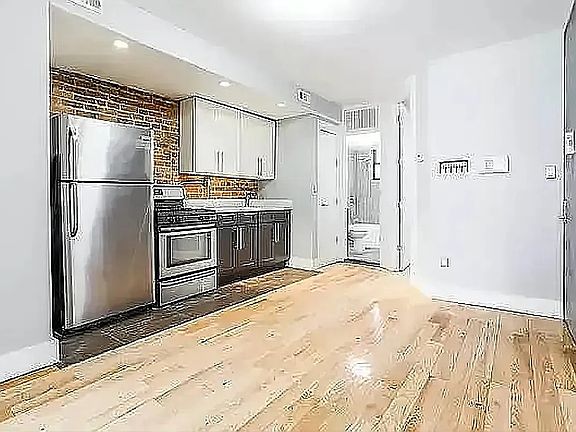 2nd image of 2344 Pacific St #2A
