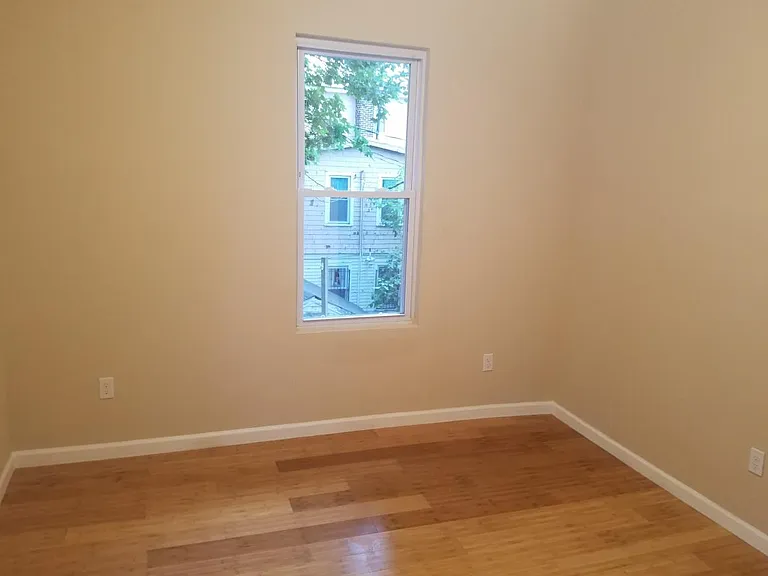 192-194 Scheerer Ave #2 — Photo 7