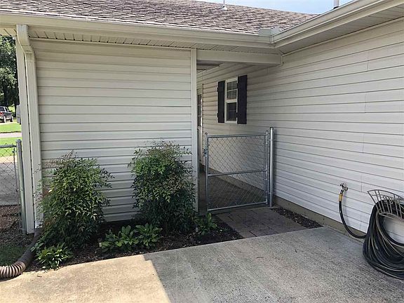 5th image of 1120 Janice Ln