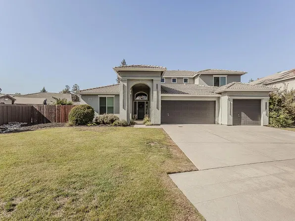 8359 N Classics Ave, Fresno, CA 93720