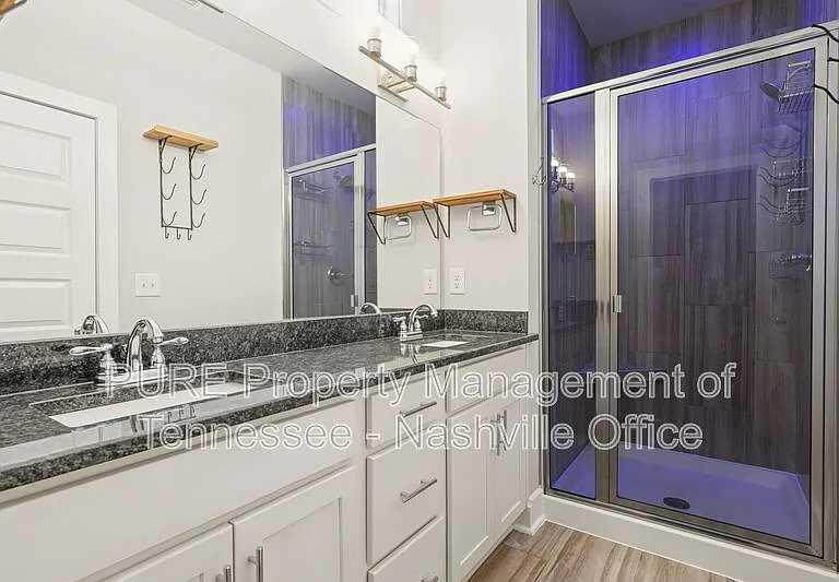 729 Cottage Park Dr — Photo 8