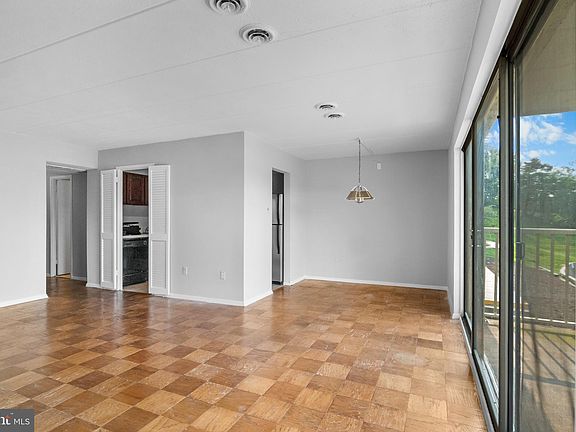 5th image of 2630 Wagon Dr Suite 293
