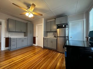 26 Warwick St APT 2, Middletown, CT 06457