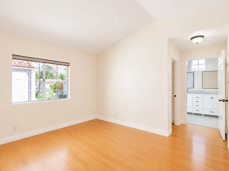 4345 Willow Glen St — Photo 40