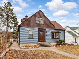 870 Parkview Ave, Saint Paul, MN 55117