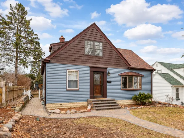 870 Parkview Ave, Saint Paul, MN 55117