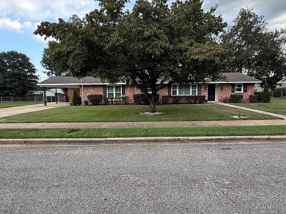 68 Ranch Dr