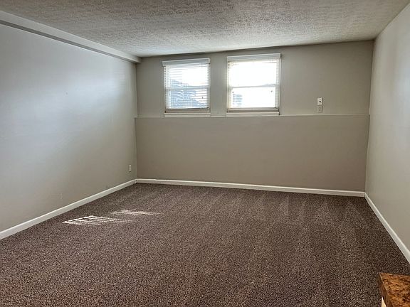 2nd image of 810-811 Howard Ave #811-19W