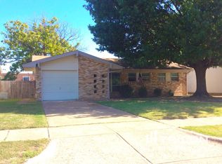 2426 Lagoon Dr, Mesquite, TX 75150