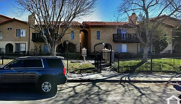 2nd image of 143 Tiger Ln #143