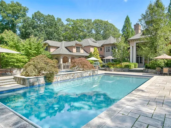 301 Whippoorwill Road, Chappaqua, NY 10514